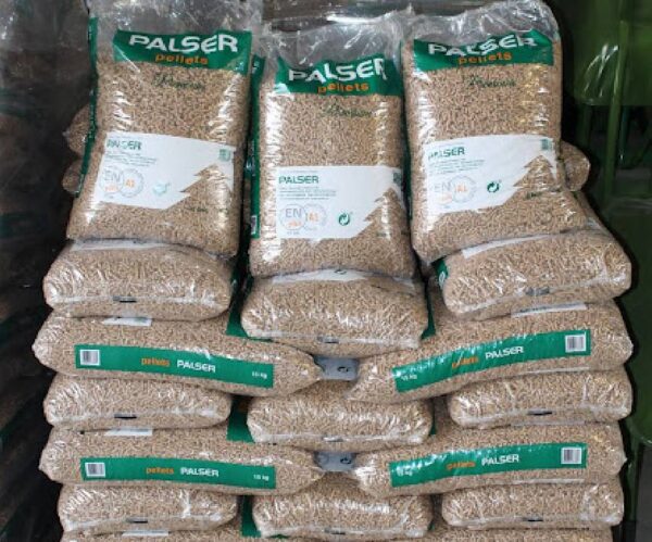 Palete com pellets PALSER 77 sacos de 15 kg